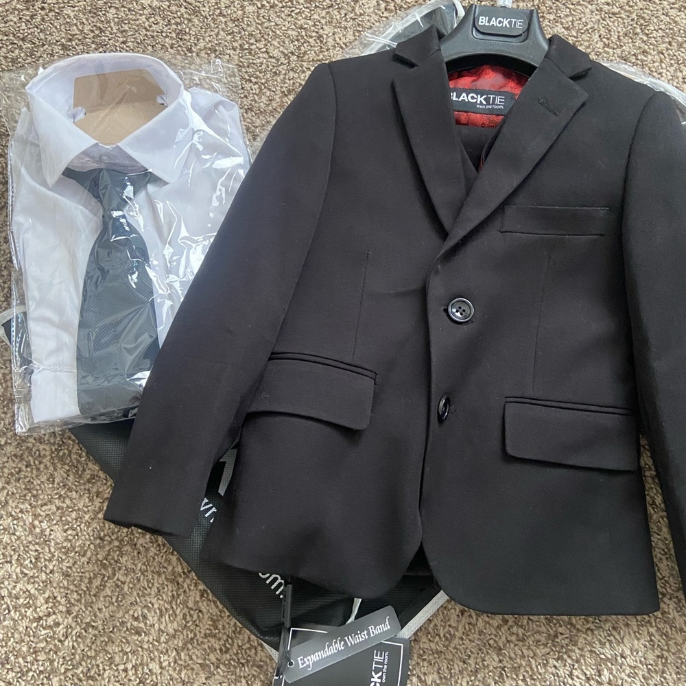 Boys Little Tuxedos Liam Suit - black / size 5-6 - Picture 5 of 5